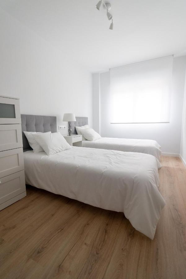 Lujoso Apartamento Entre 2 Playas Con Garaje, Wifi خيخون المظهر الخارجي الصورة