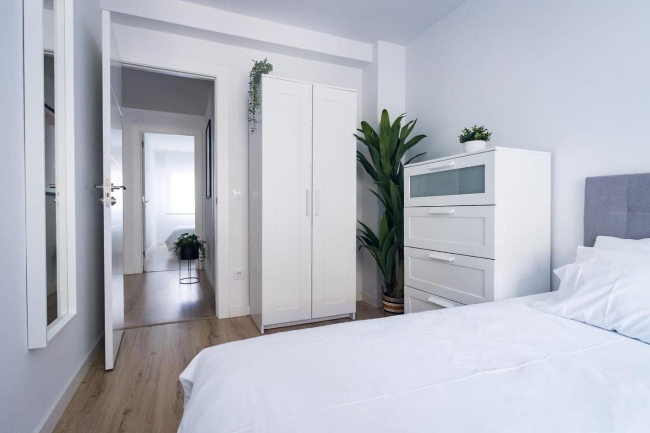 Lujoso Apartamento Entre 2 Playas Con Garaje, Wifi خيخون المظهر الخارجي الصورة
